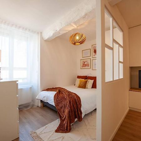 Le Cocoon - Appartement Dans Maison Du Xviieme Siecle Fougères Buitenkant foto