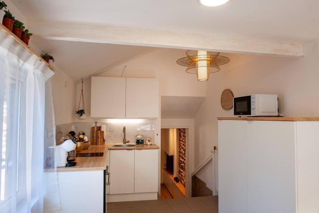 Le Cocoon - Appartement Dans Maison Du Xviieme Siecle Fougères Buitenkant foto