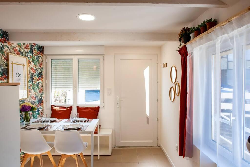 Le Cocoon - Appartement Dans Maison Du Xviieme Siecle Fougères Buitenkant foto