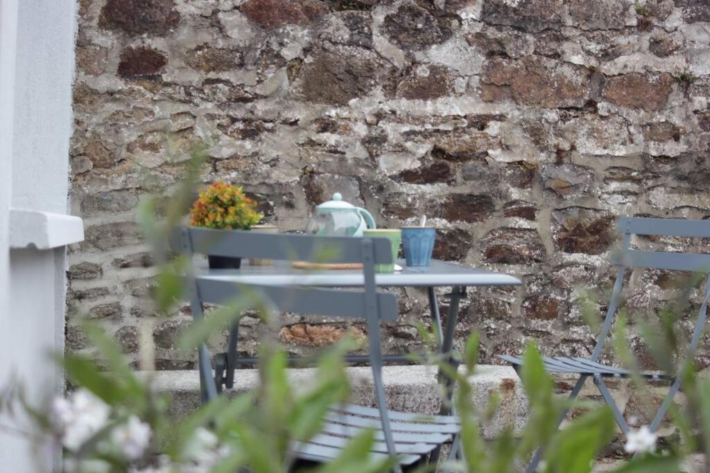 Le Cocoon - Appartement Dans Maison Du Xviieme Siecle Fougères Buitenkant foto