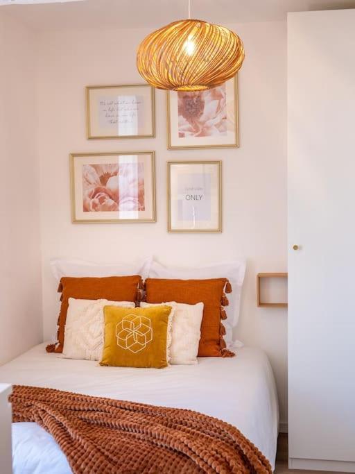 Le Cocoon - Appartement Dans Maison Du Xviieme Siecle Fougères Buitenkant foto
